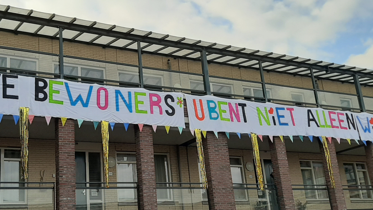 spandoek verpleeghuis bemoediging bewoners