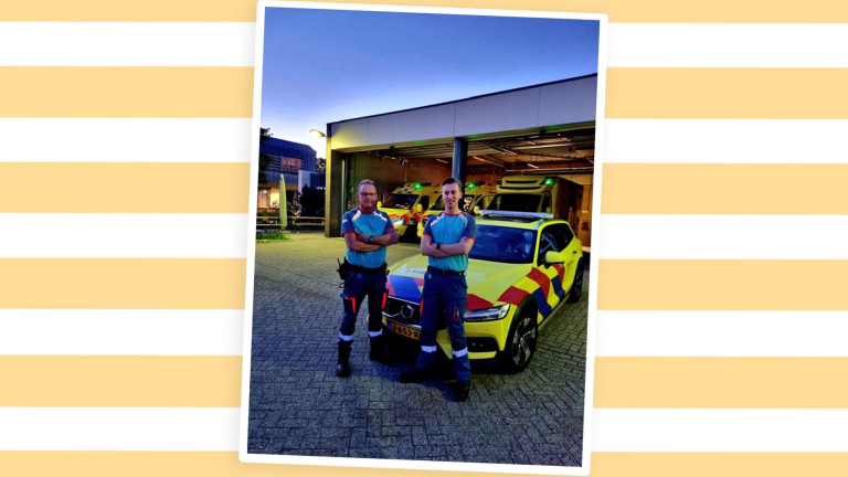 Met verpleegkundige Didier die een dag stage liep bij Ambulancezorg en die mij t.z.t gaat opvolgen.